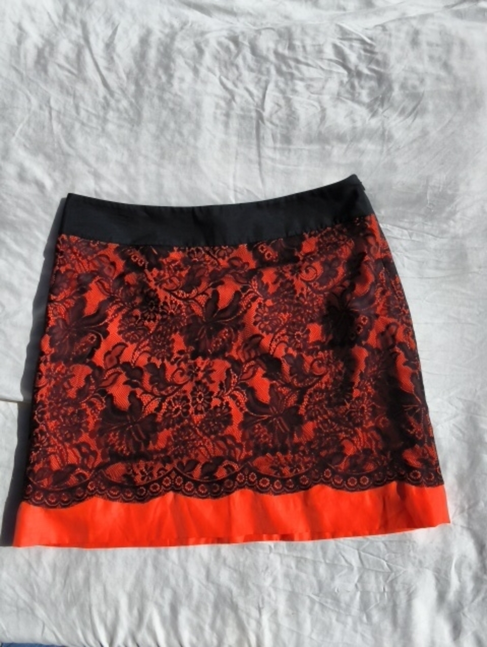 Halloween/ Fall Celebrate The Black Lace-Overlay Orange Mini Skirt Per 14